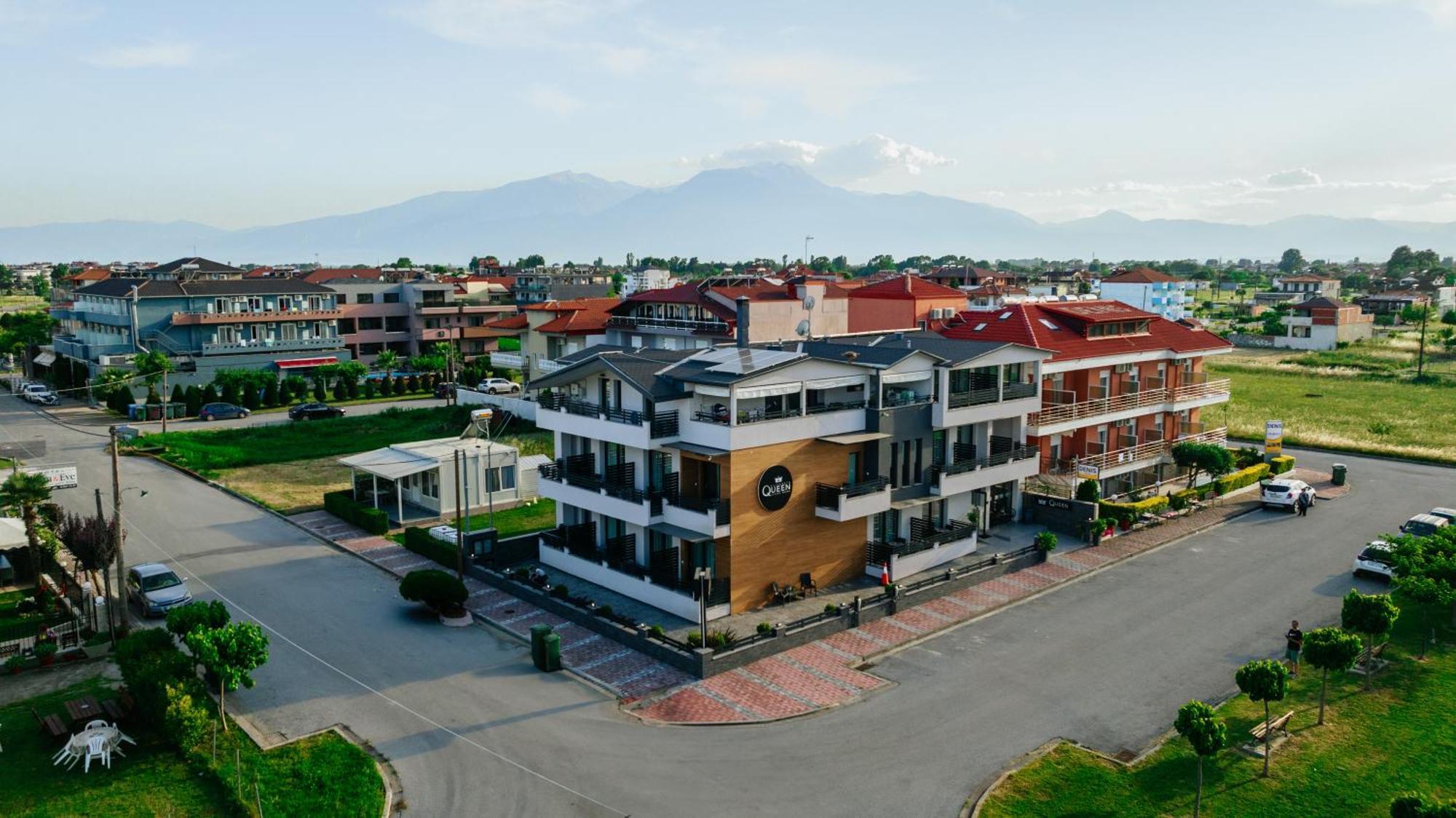 Elizabeth Queen Luxury Rooms Paralia Katerinis Exterior photo