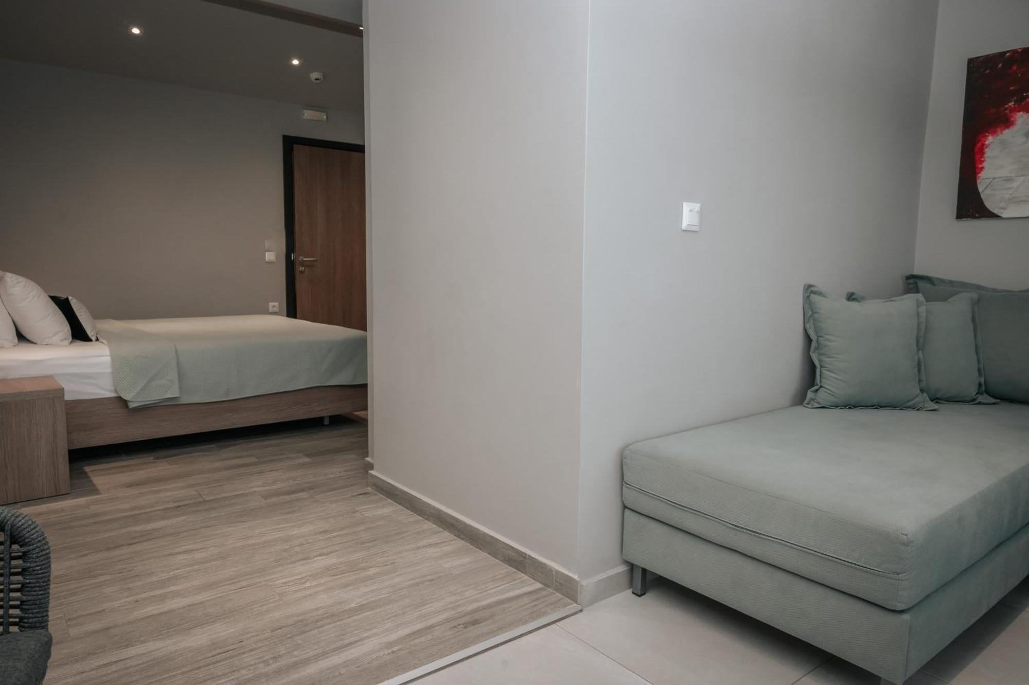 Elizabeth Queen Luxury Rooms Paralia Katerinis Exterior photo