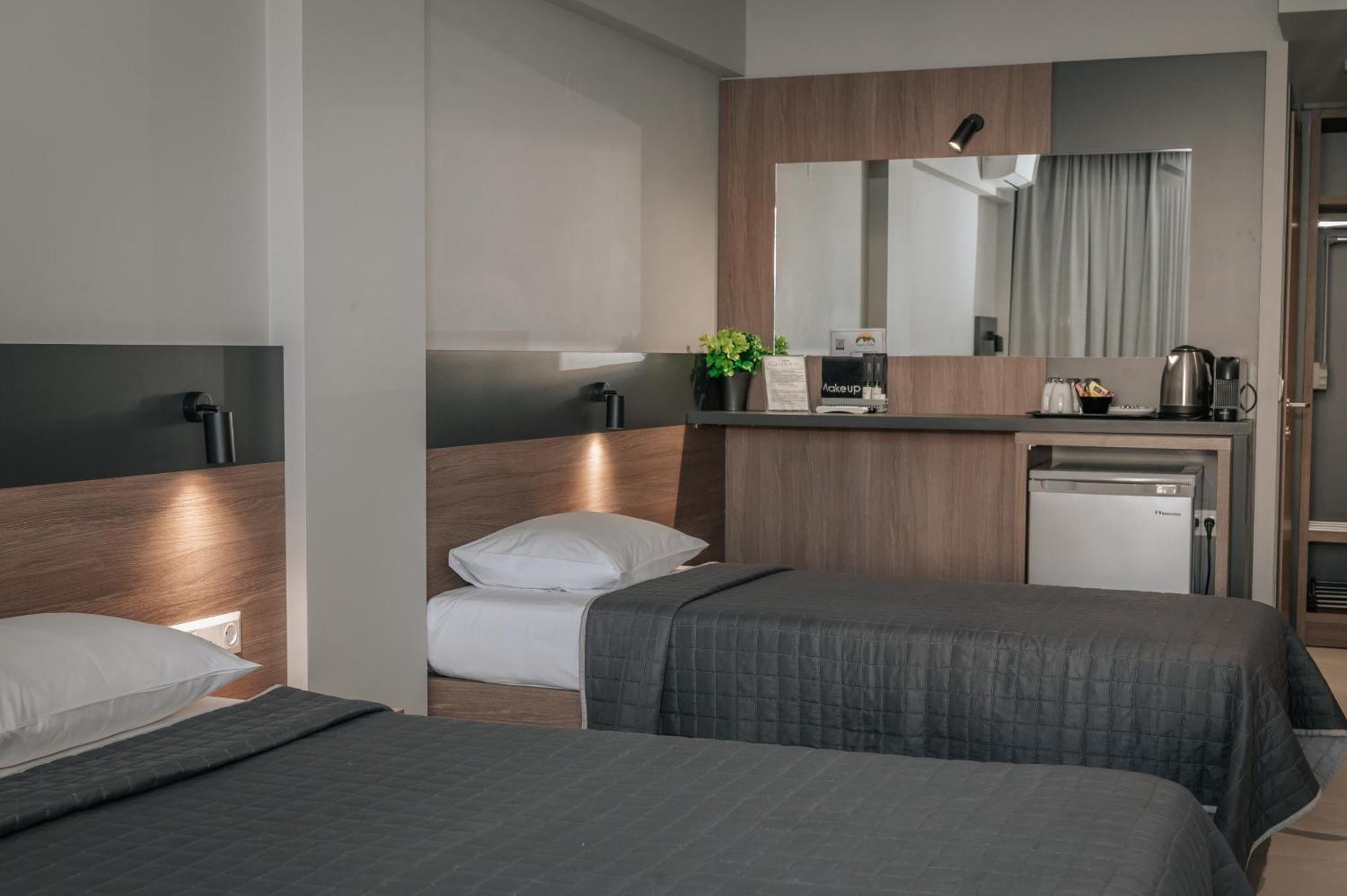 Elizabeth Queen Luxury Rooms Paralia Katerinis Exterior photo