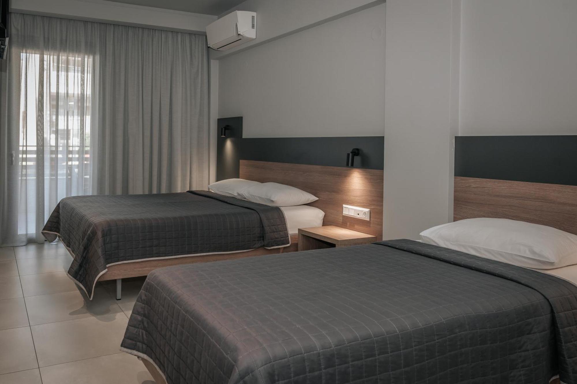 Elizabeth Queen Luxury Rooms Paralia Katerinis Exterior photo