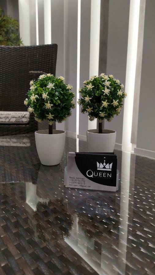 Elizabeth Queen Luxury Rooms Paralia Katerinis Exterior photo